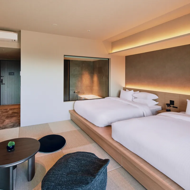 ホテルのベッドルーム